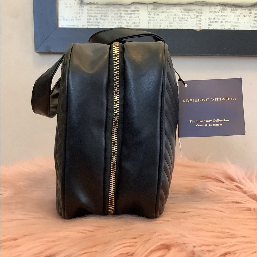 Adrienne vittadini bag🖤 - Picture 2 of 7